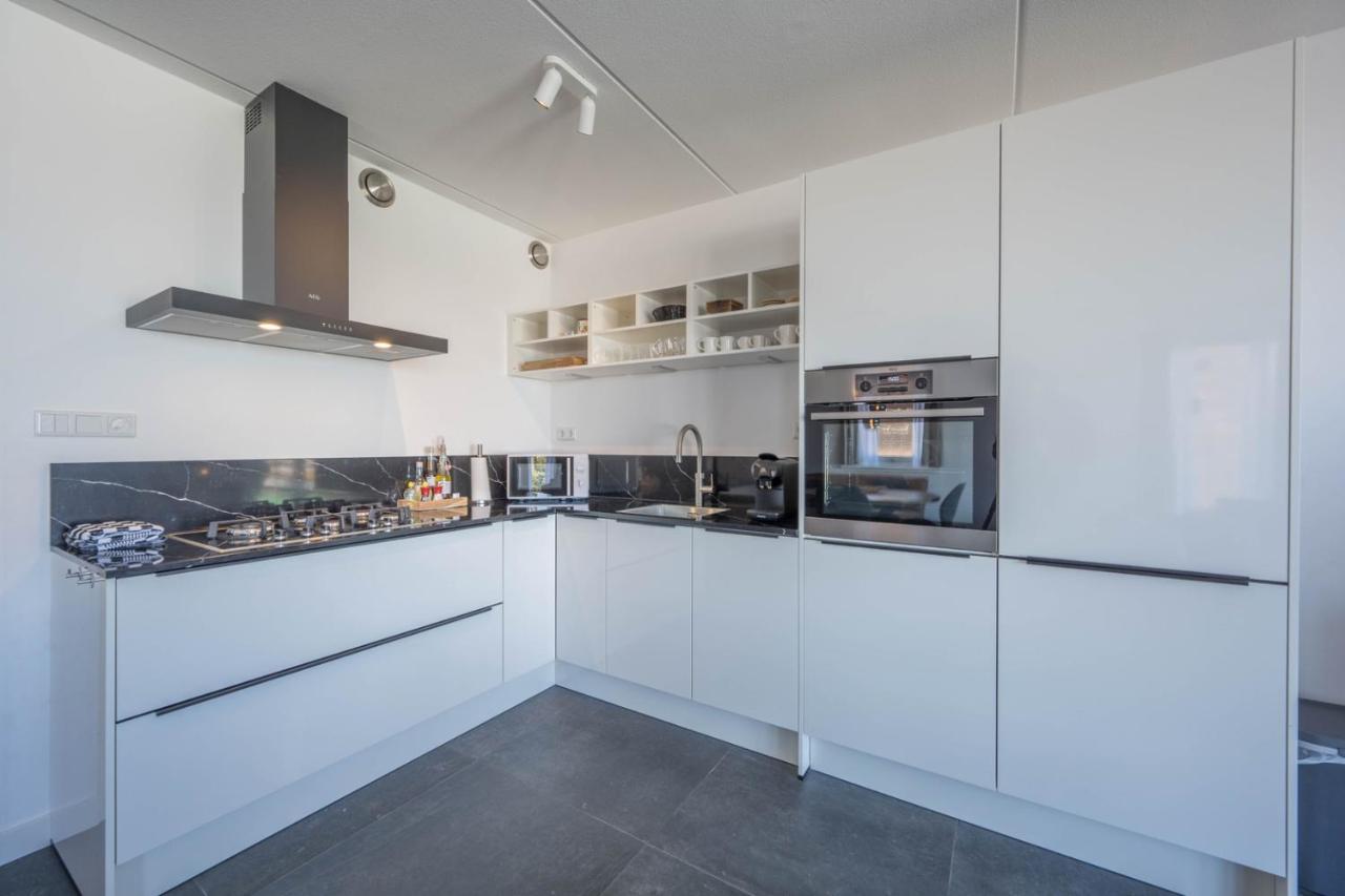 Meerzicht 24 - Luxury Family Accommodation With Beautiful Lake Side View Uitgeest エクステリア 写真