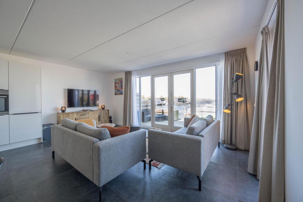 Meerzicht 24 - Luxury Family Accommodation With Beautiful Lake Side View Uitgeest エクステリア 写真