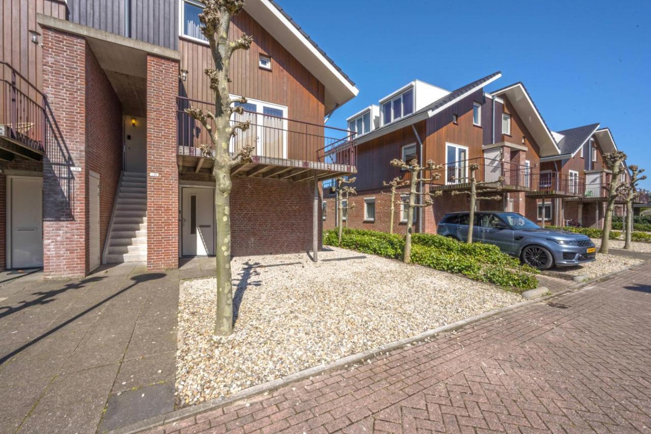 Meerzicht 24 - Luxury Family Accommodation With Beautiful Lake Side View Uitgeest エクステリア 写真