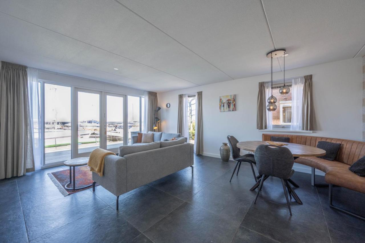 Meerzicht 24 - Luxury Family Accommodation With Beautiful Lake Side View Uitgeest エクステリア 写真